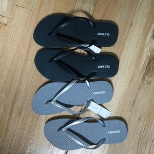 Old Navy Black and Grey flip flops